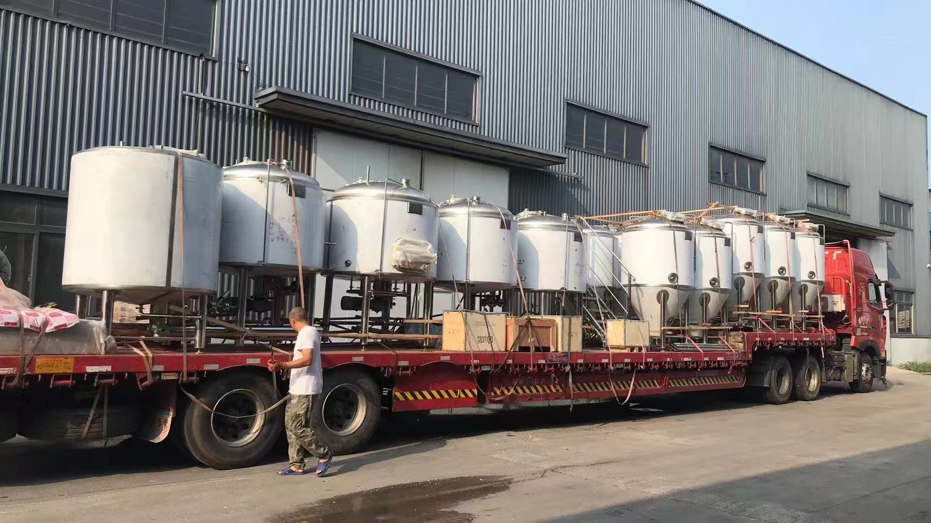 太仆寺精酿啤酒设备厂—精酿啤酒设备
